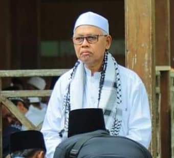 KH. Abdul Adzim Khalili Pondok Pesantren al-Falah as-Salafi al-Khalili Kepang.